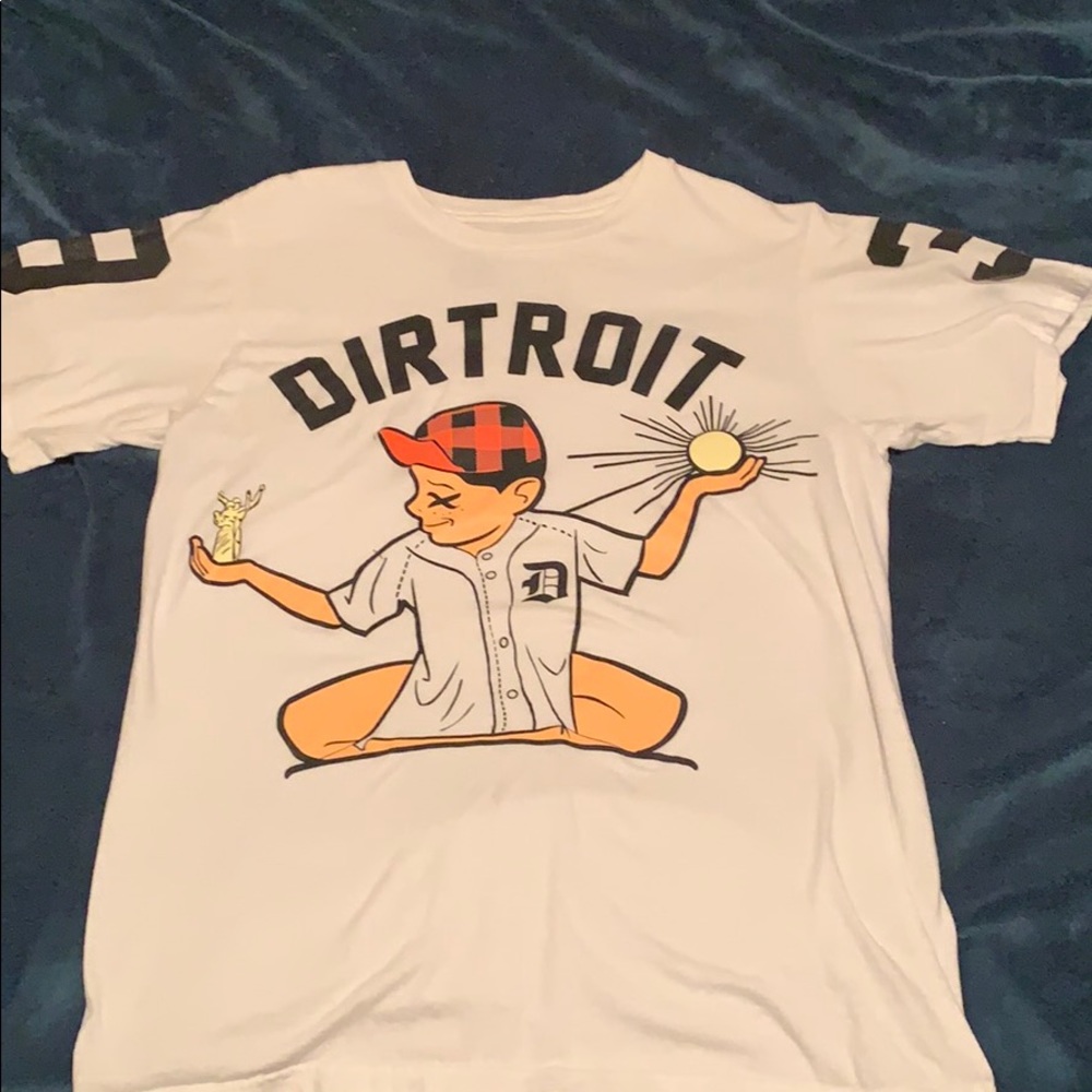 Dirtroit Tee